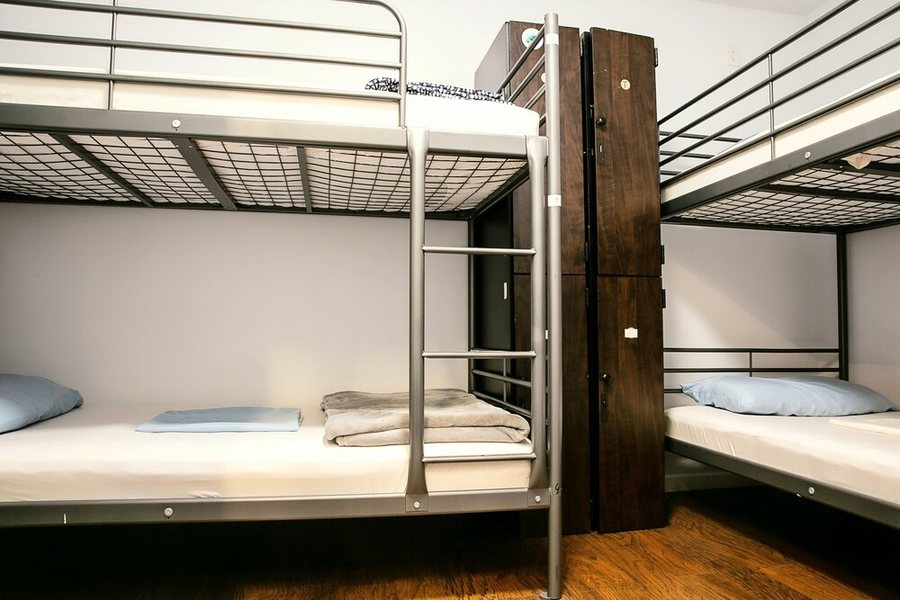 The Rumi Los Angeles California — Guest room
