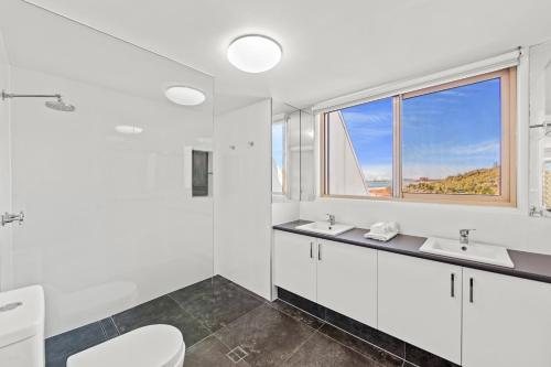 The Sanctuary Beach Resort — Bathroom