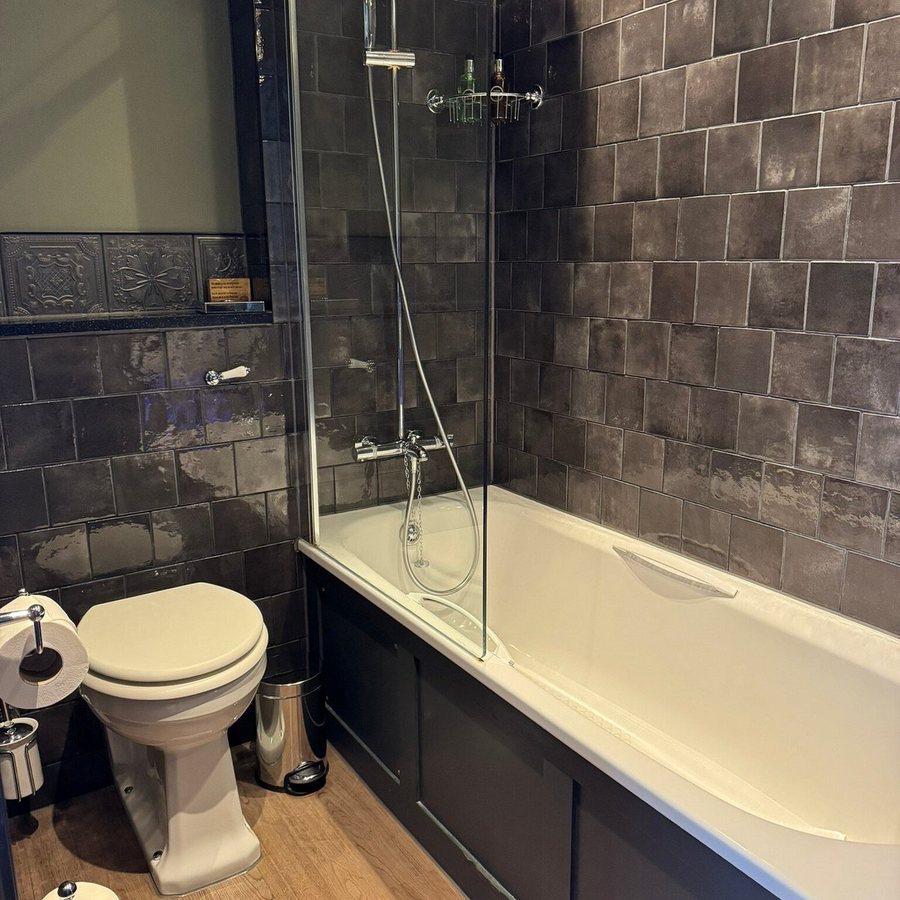 The Sanctuary House Hotel Westminster — Bathroom