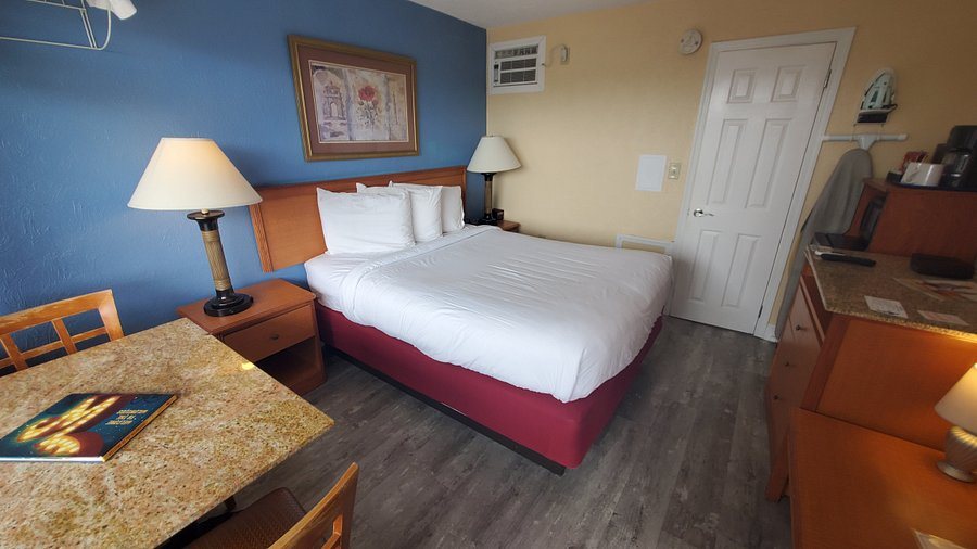 The Sand Box Motel — Guest room