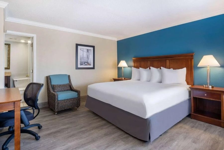 The Sandbar Hotel Trademark Collection by Wyndham — Guest room