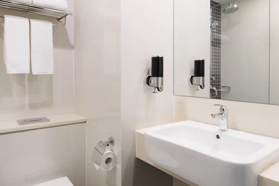 The Seacare Hotel — Bathroom