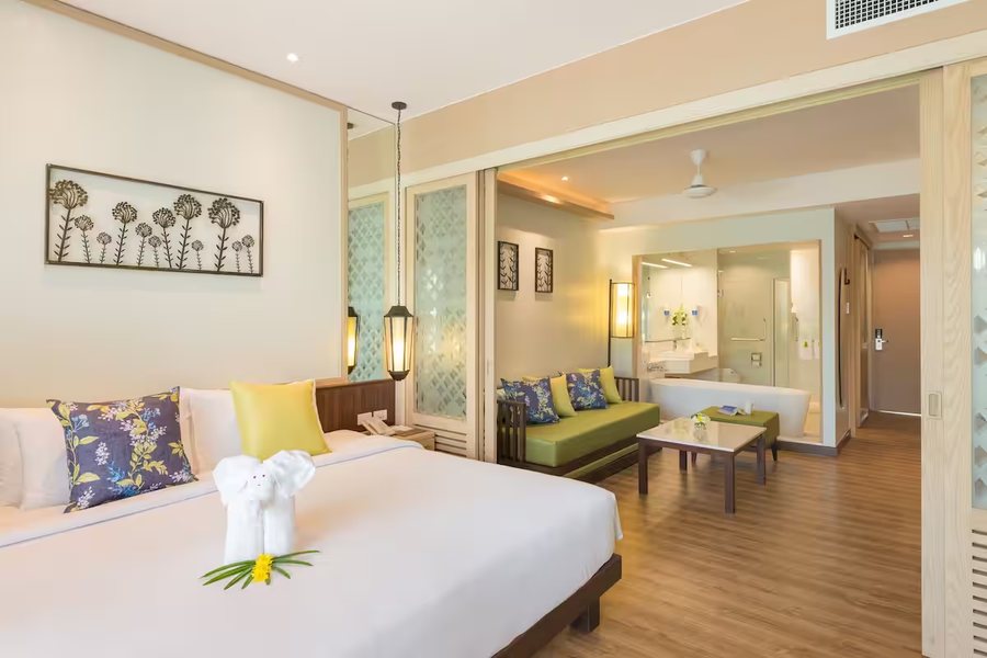 The Shore At Katathani — Guest room