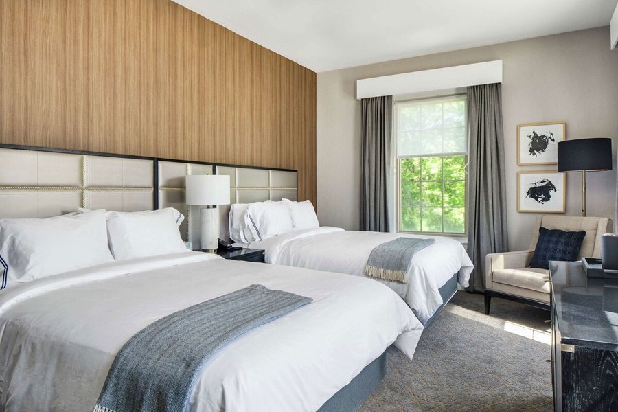 The Sire Hotel Lexington Tapestry Collection by Hilton — Guest room