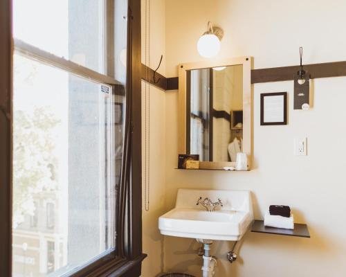 The Society Hotel — Bathroom