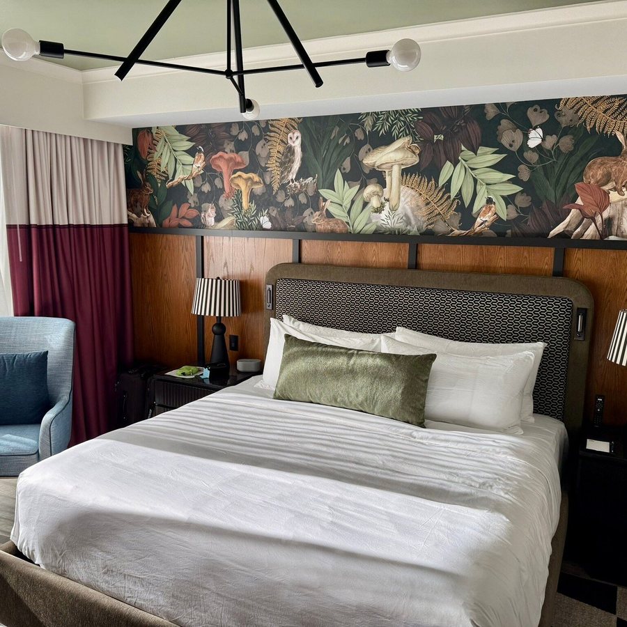 The SOMM Hotel Spa Autograph Collection — Guest room