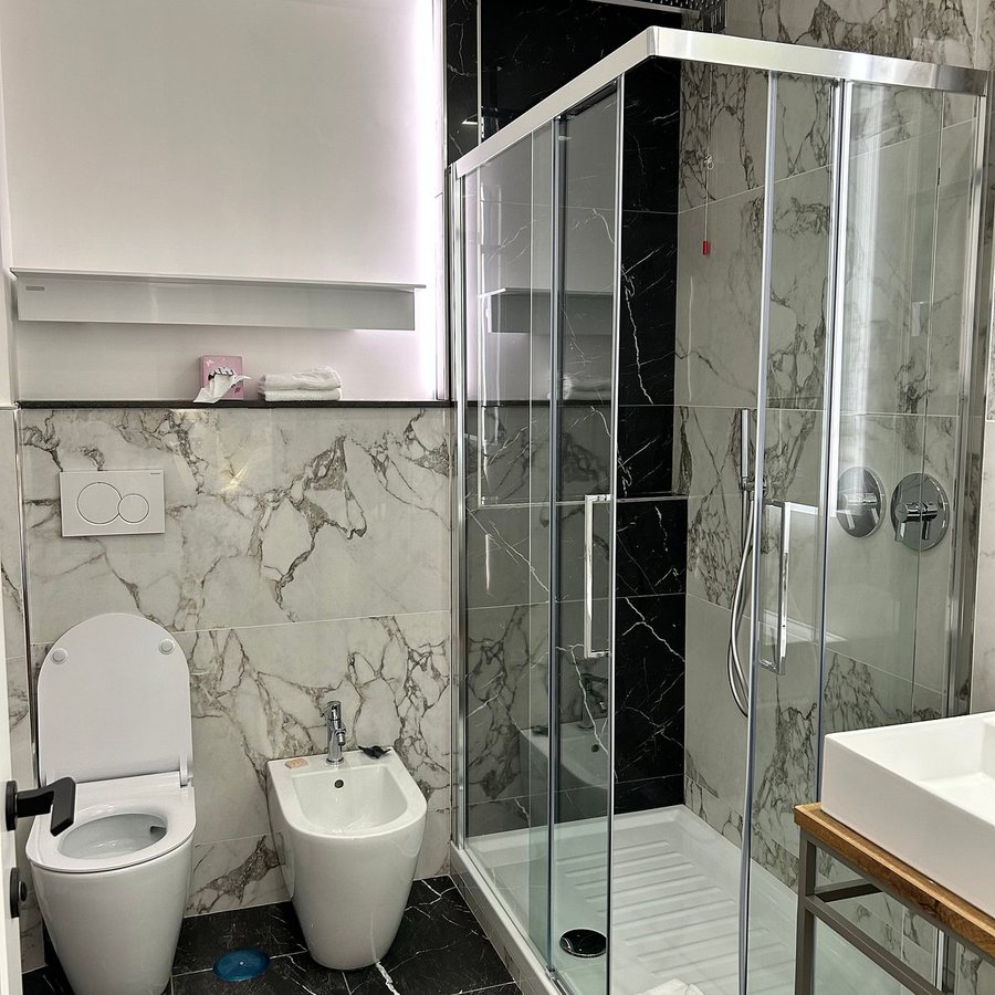 The Spotlight Boutique Hotel — Bathroom