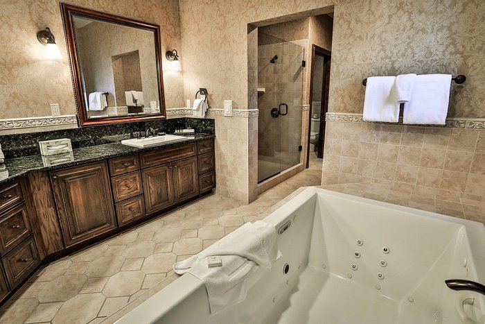 The Springs Resort — Bathroom