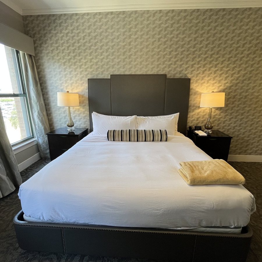 The St Anthony A Luxury Collection Hotel San Antonio — Guest room