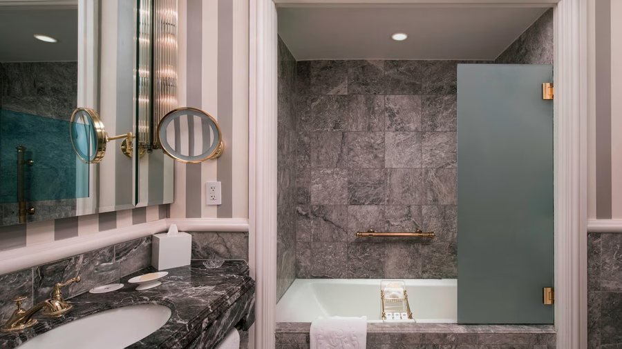 The St Regis New York — Bathroom