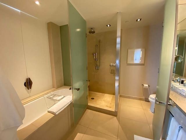 The St Regis San Francisco — Bathroom