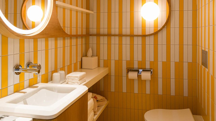 The Standard Singapore — Bathroom
