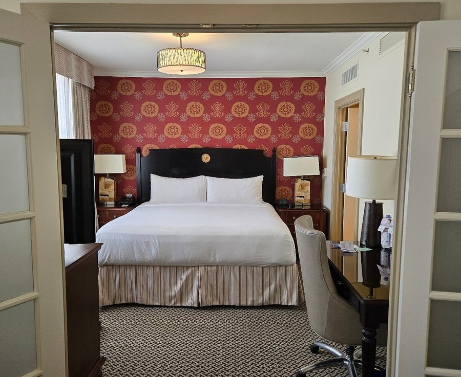 The Stephen F Austin Royal Sonesta Hotel — Guest room