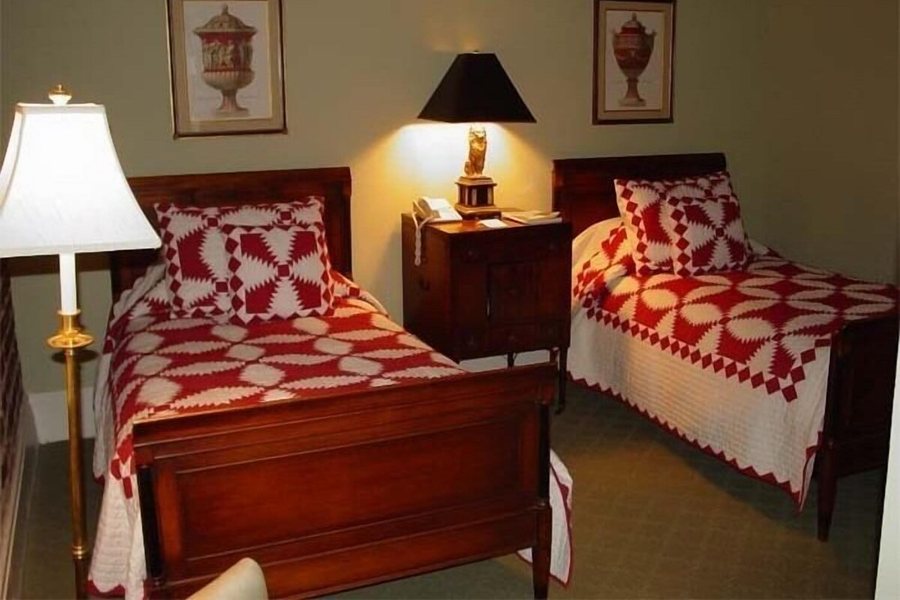 The Stephen Williams House — Guest room