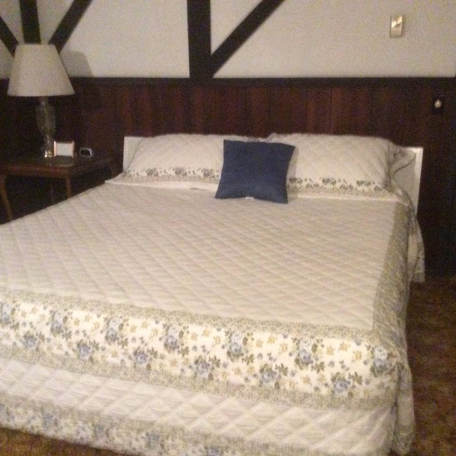 The Stone House Motel — Guest room