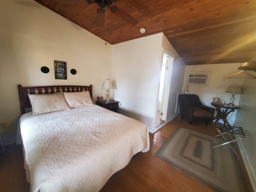 The Stone Village Tourist Camp — Guest room