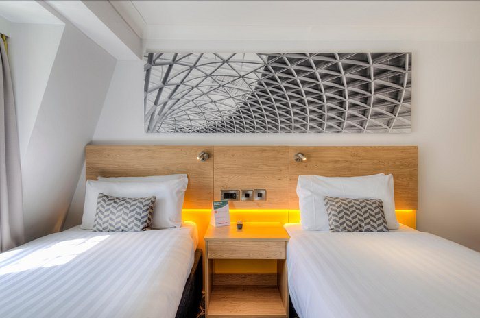 The Suites St Pancras Hotel Group — Guest room