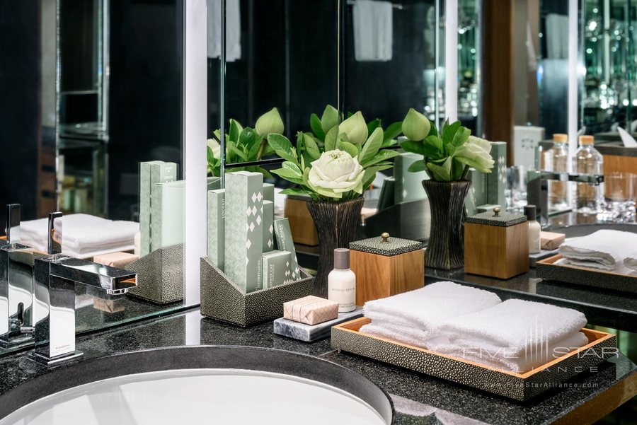 The Sukhothai Bangkok — Bathroom