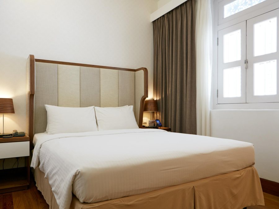 The Sultan — Guest room