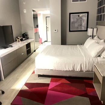 The Summit Hotel — Guest room