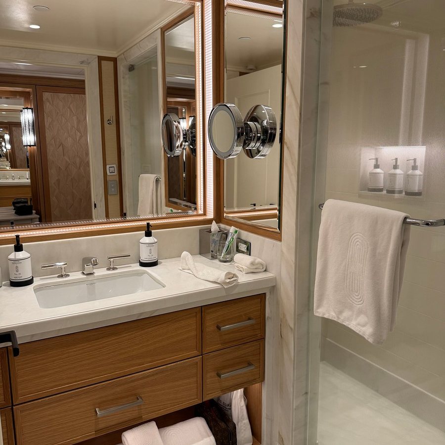 The Surrey A Corinthia Hotel New York City New York — Bathroom