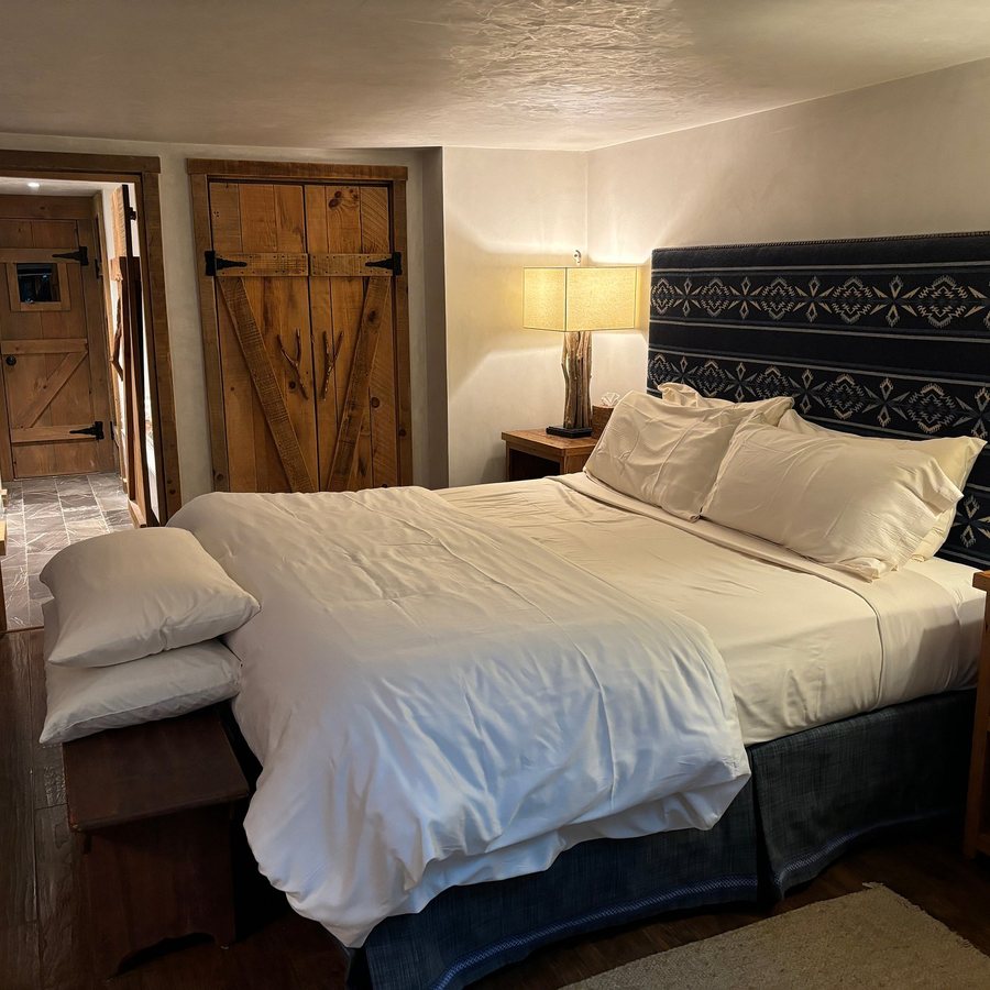 The Swag — Guest room