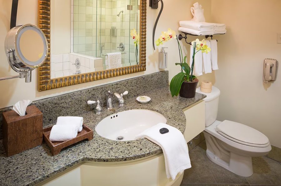 The Tradewinds Condominums — Bathroom