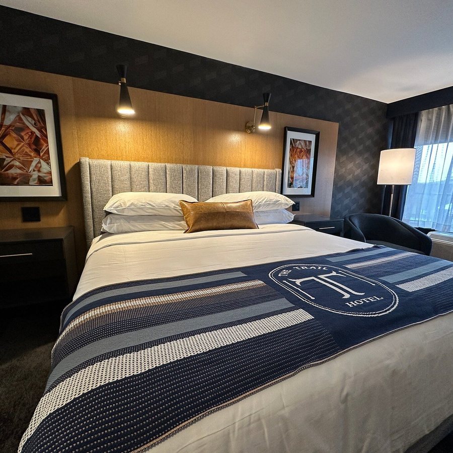 The Trail Hotel — Guest room