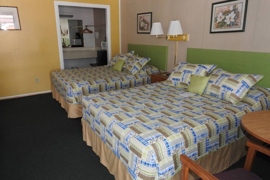 The Trails Inn — Guest room