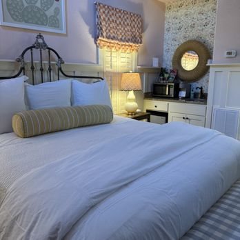 The Trueheart Hotel — Guest room