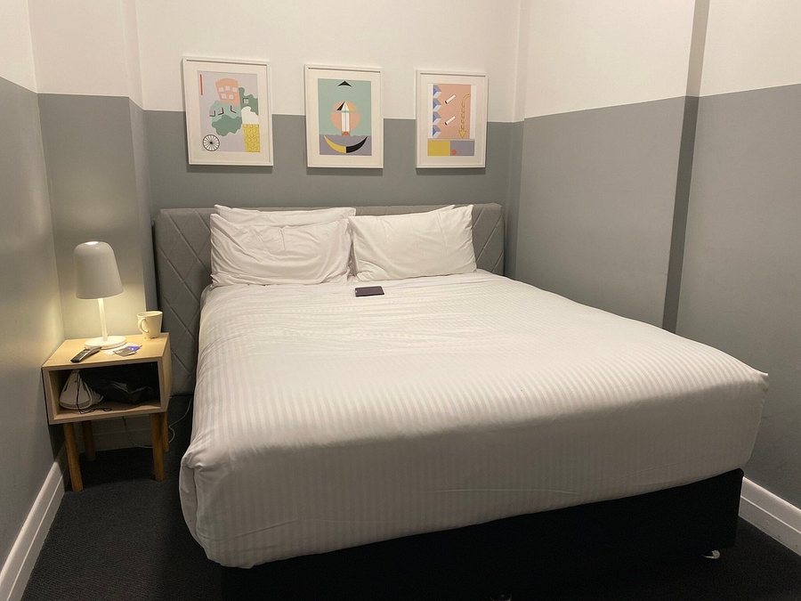 The Ultimo — Guest room