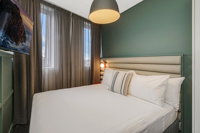 The Urban Newtown — Guest room