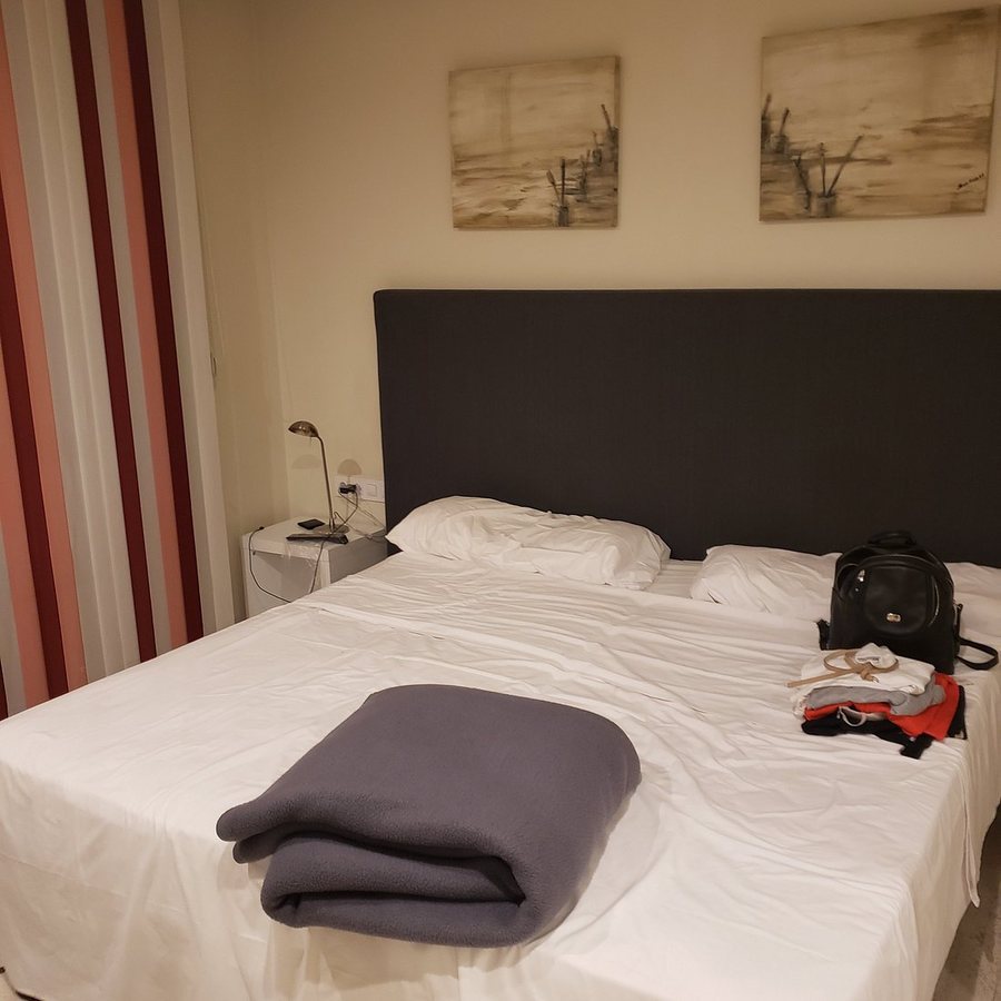 The Urban Suites Barcelona Catalonia — Guest room