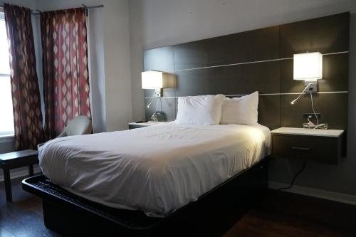 The Utah Inn — Guest room