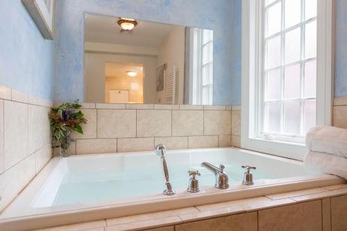 The Villa at Westerly — Bathroom