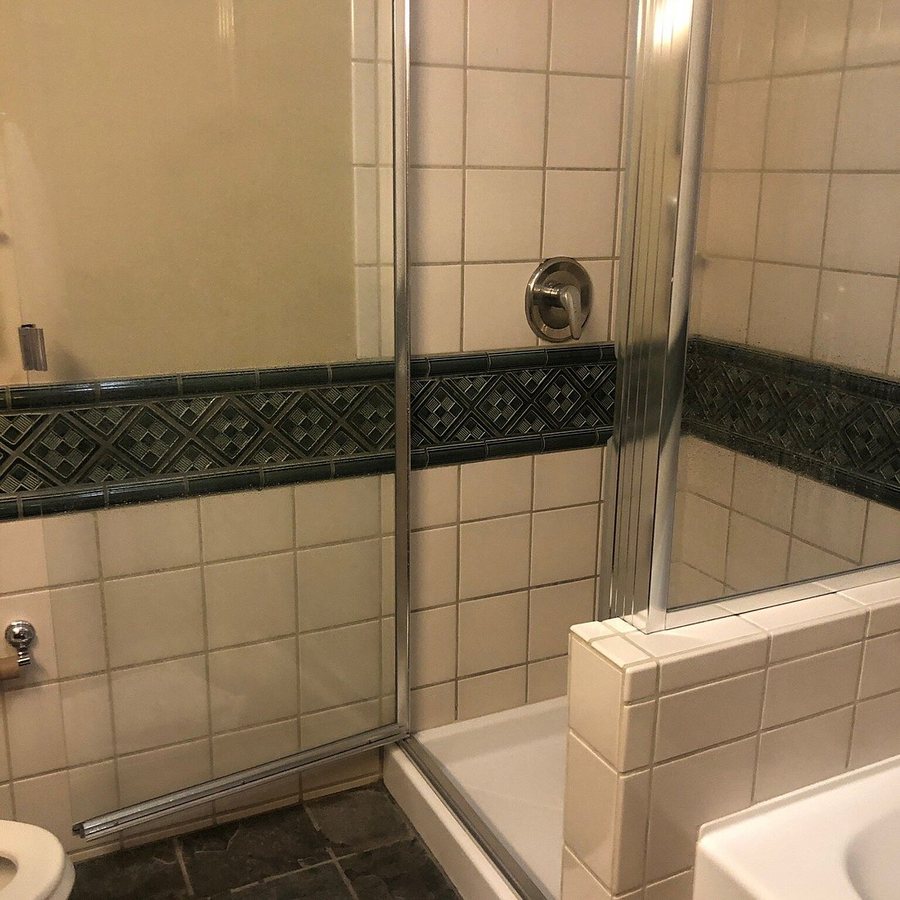 The Village at Palisades Tahoe — Bathroom