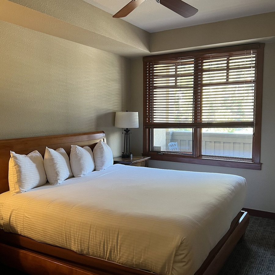 The Village at Palisades Tahoe — Guest room
