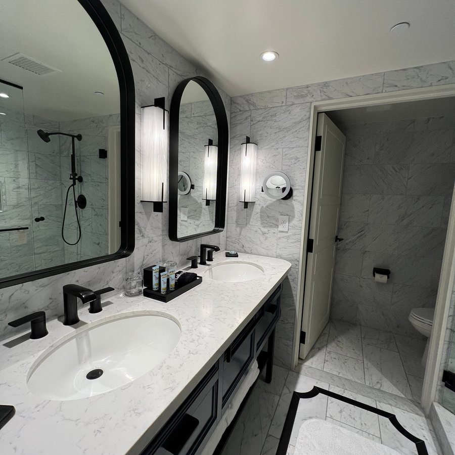 The Vinoy Resort Golf Club Autograph Collection — Bathroom