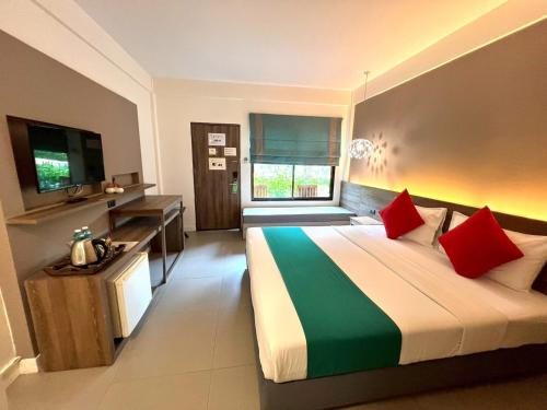 The Viridian Resort — Guest room