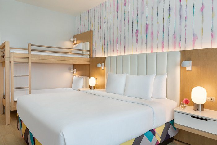 The Viv Hotel Anaheim a Tribute Portfolio Hotel — Guest room