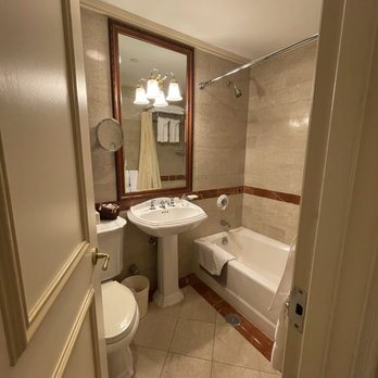The Wall Street Inn New York City New York — Bathroom