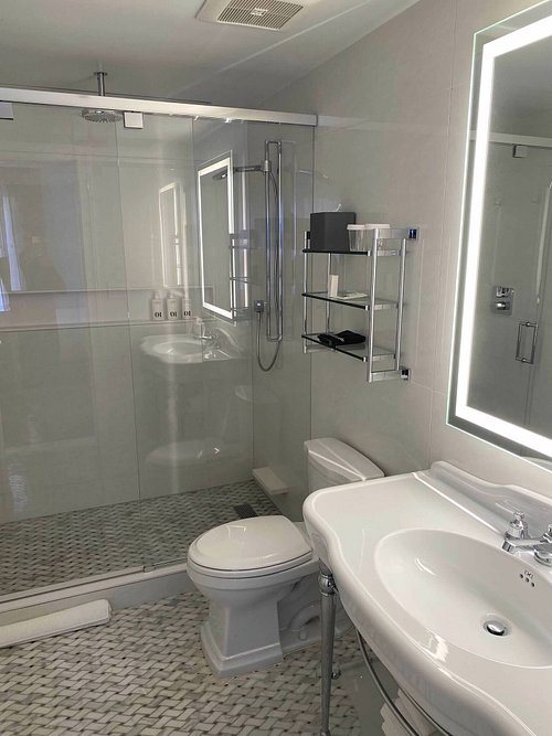 The Wallace New York City New York — Bathroom