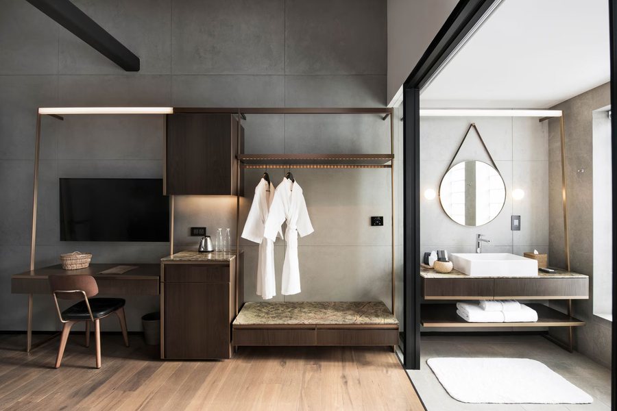 The Warehouse Hotel — Bathroom
