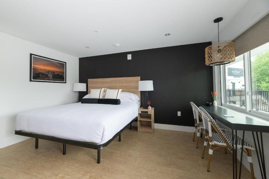 The Waypoint Rehoboth — Guest room