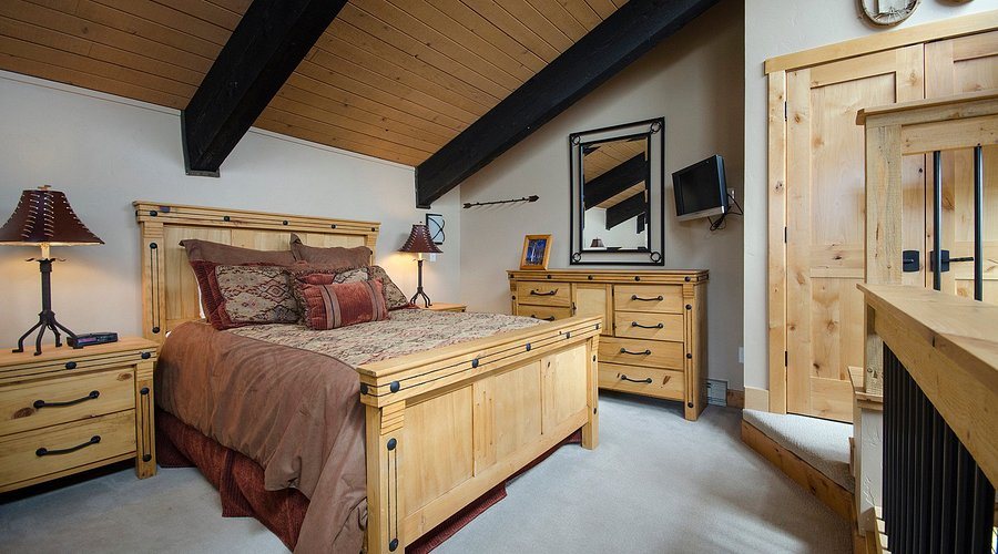 The West Condominiums by Mountain Resorts — Guest room