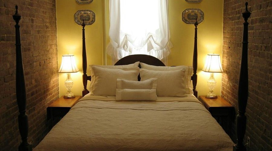 The West Townhouse — Guest room