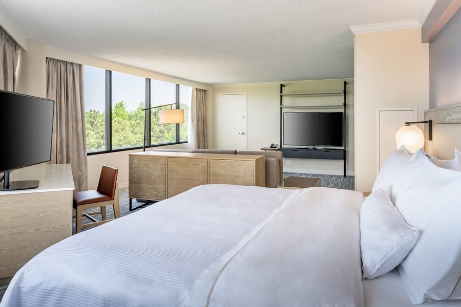 The Westin Atlanta Airport — Guest room
