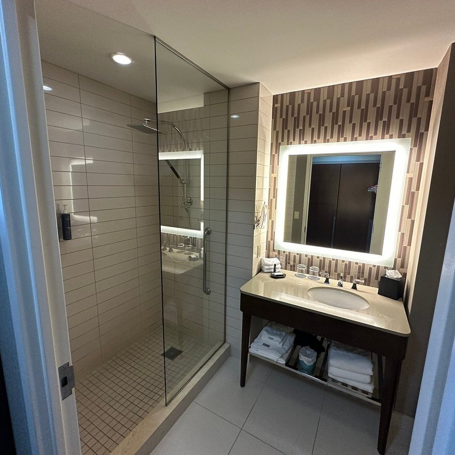 The Westin Birmingham — Bathroom