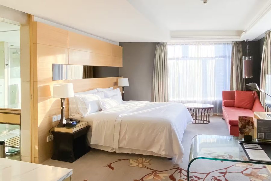 The Westin Bund Center Shanghai — Guest room
