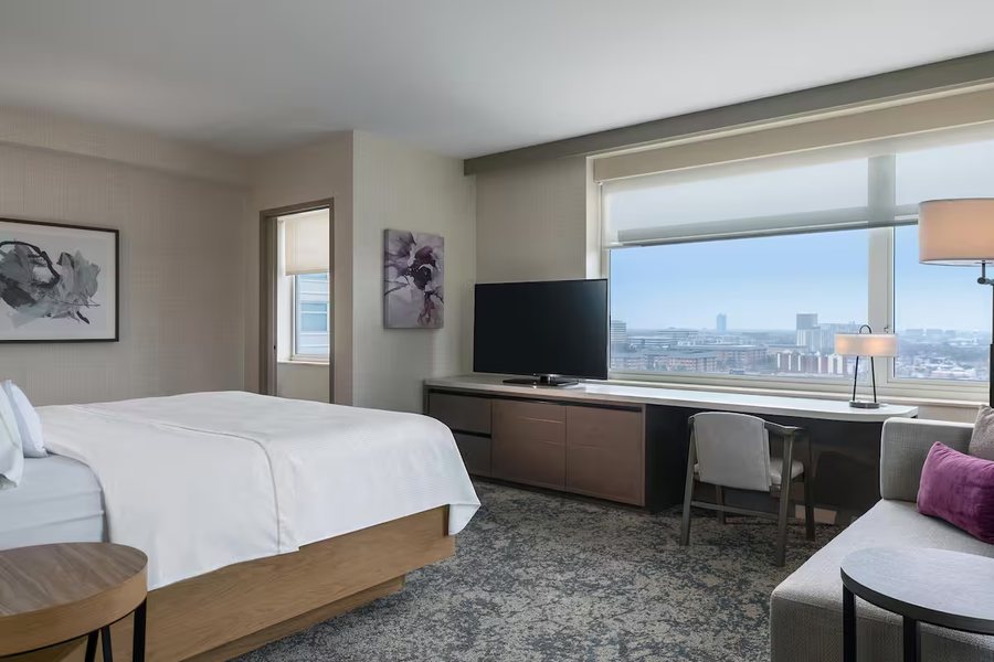 The Westin Chicago Lombard — Guest room